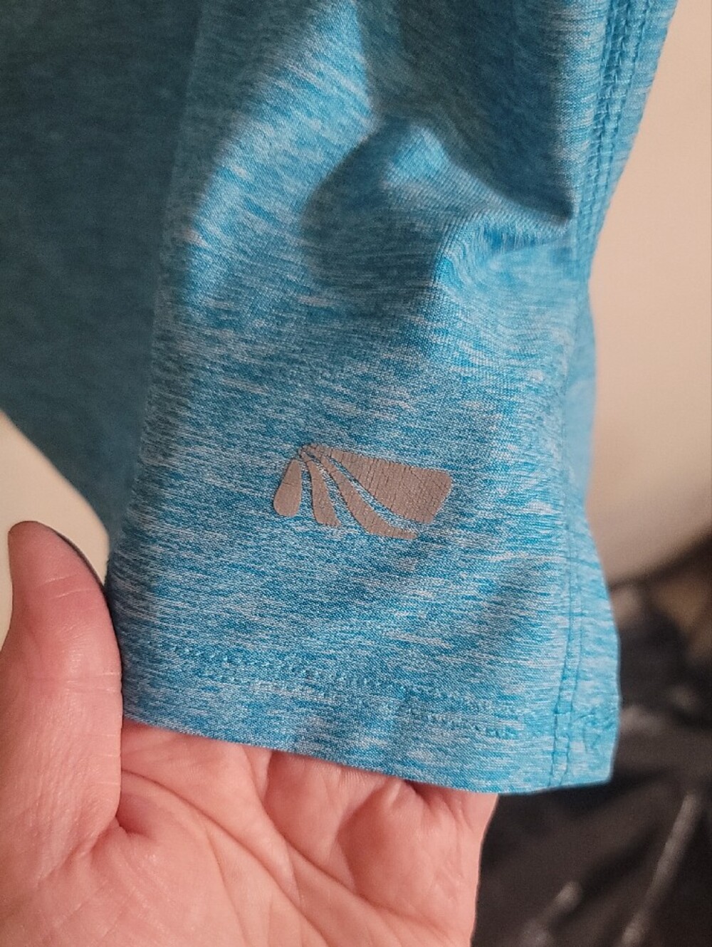 Women’s Performance Mesh-Back Tank Top - Blue - Picture 2 of 3